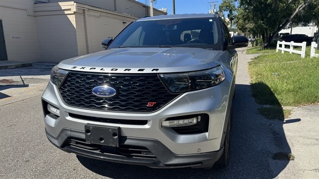 Used 2020 Ford Explorer ST AWD/4WD image 5