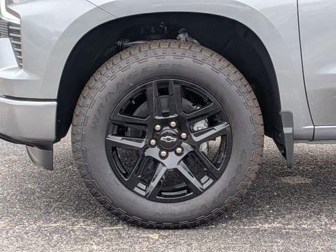 New 2026 Chevrolet Silverado 1500 RST w/ Dark Appearance Package AWD/4WD image 11