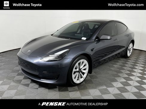 Used 2023 Tesla Model 3 Standard Range RWD image 1