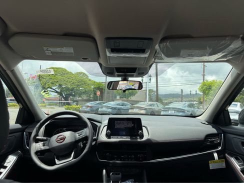 New 2026 Nissan Rogue SV AWD/4WD image 10