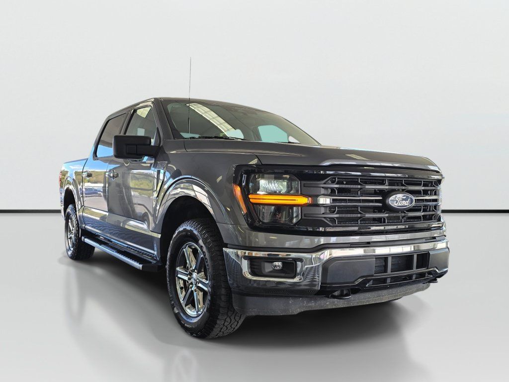 Used 2025 Ford F150 XLT w/ Equipment Group 301A Standard AWD/4WD image 7