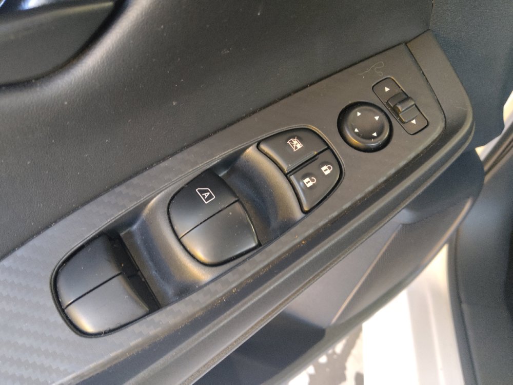 Used 2024 Nissan Sentra S FWD image 27