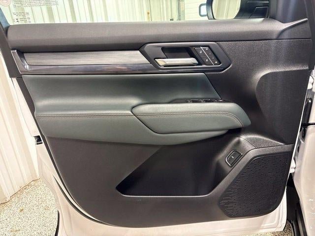 Used 2026 GMC Terrain AT4 w/ Convenience Package III AWD/4WD image 13