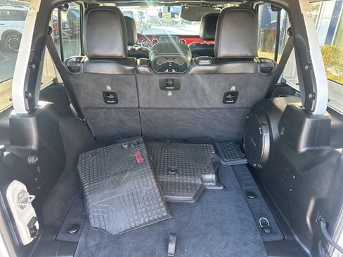 Used 2020 Jeep Wrangler Unlimited Rubicon w/ Dual Top Group image 44