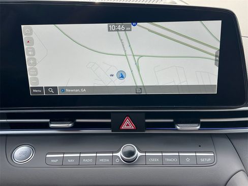 Used 2025 Hyundai Elantra SEL image 28