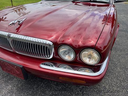 Used 1999 Jaguar XJ8 L RWD image 20