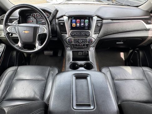 Used 2019 Chevrolet Suburban LT image 23