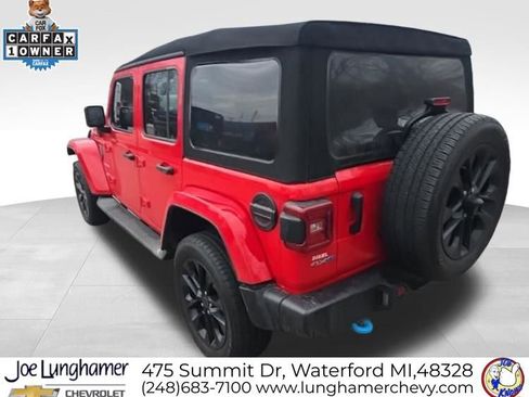 Used 2024 Jeep Wrangler Sahara 4xe image 4