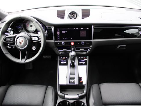 New 2026 Porsche Macan S image 22