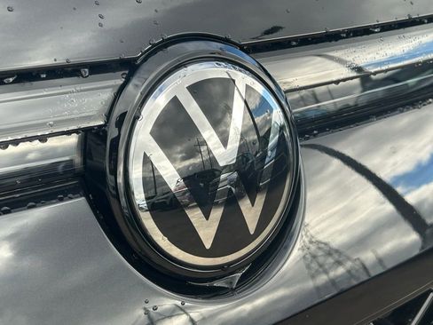 New 2026 Volkswagen Tiguan SE R-Line FWD image 35