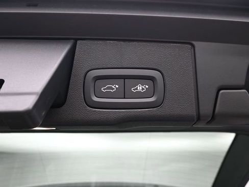 New 2026 Volvo XC60 B5 Ultra w/ Climate Package AWD/4WD image 33