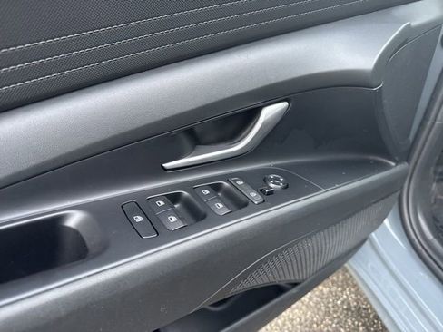 Used 2021 Hyundai Elantra Blue image 19