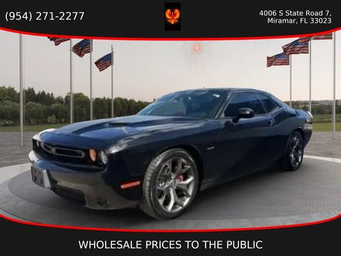 Used 2015 Dodge Challenger R/T w/ Quick Order Package 28B R/T image 1