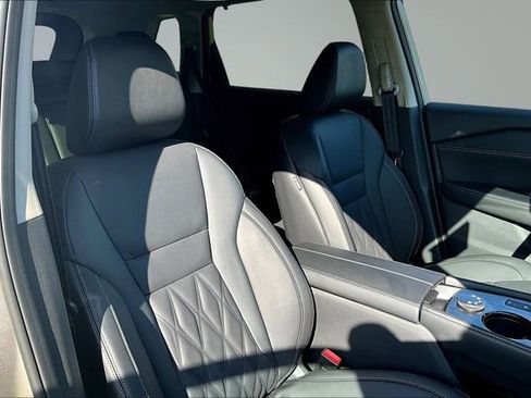 New 2026 Nissan Rogue Platinum AWD/4WD image 11