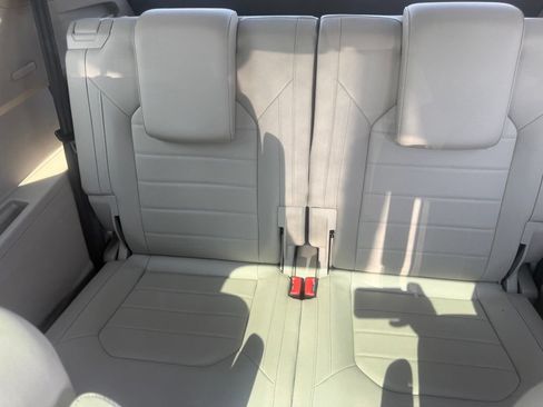 Used 2021 Volkswagen Atlas SEL Premium AWD/4WD image 44