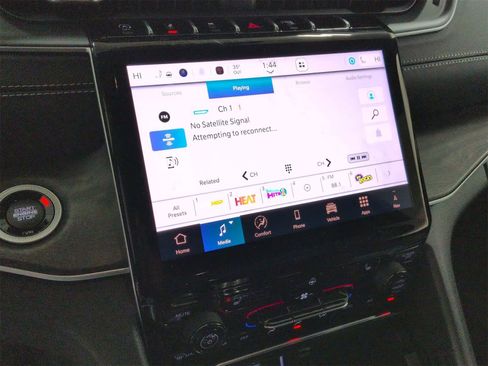 Used 2025 Jeep Grand Cherokee L Limited image 28