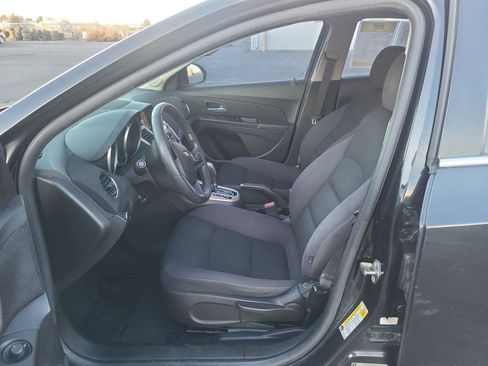 Used 2015 Chevrolet Cruze LT w/ Technology Package image 19