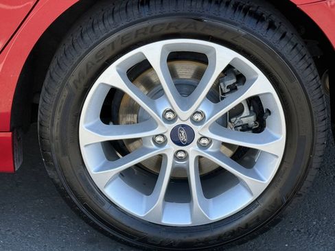 Used 2020 Ford Fusion SE FWD image 15