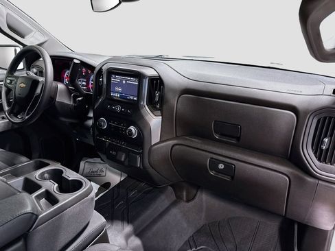 Used 2022 Chevrolet Silverado 1500 Custom AWD/4WD image 25