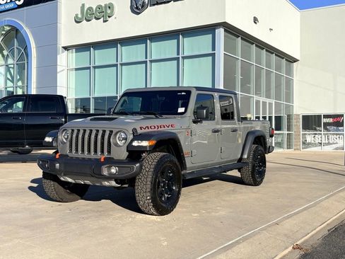 Used 2023 Jeep Gladiator Mojave w/ Cold Weather Group image 2