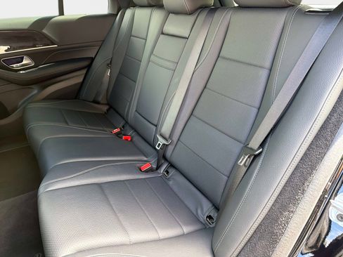 Used 2025 Mercedes-Benz GLE 450e GLE 450e image 32