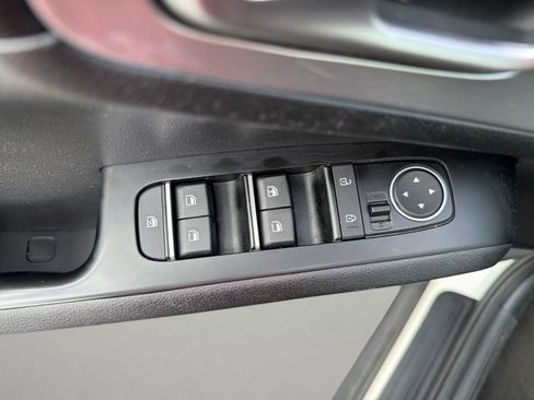 Used 2024 Kia Soul LX w/ Option Group 015 FWD image 21