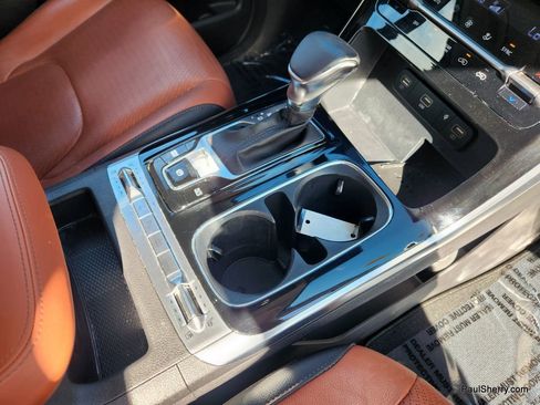 Used 2023 Kia Carnival SX Prestige image 49