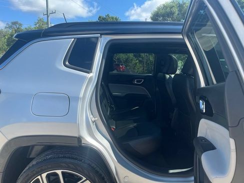Used 2025 Jeep Compass Limited w/ Elite Group AWD/4WD image 35