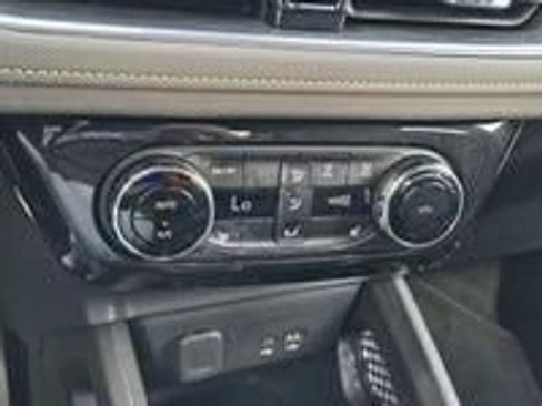 New 2025 Chevrolet TrailBlazer ACTIV w/ Convenience Package FWD image 21