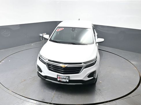 Used 2023 Chevrolet Equinox LT image 42