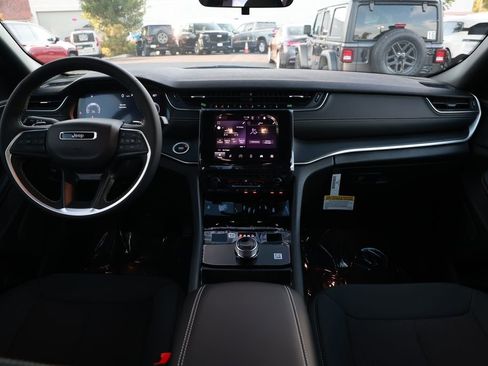 New 2026 Jeep Grand Cherokee Laredo RWD image 22