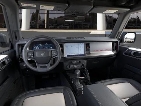 New 2026 Ford Bronco Outer Banks w/ Sasquatch Package AWD/4WD image 9