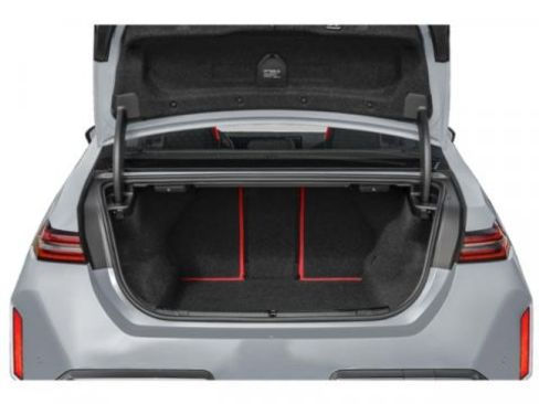 New 2026 BMW M5 w/ Executive Package image 13