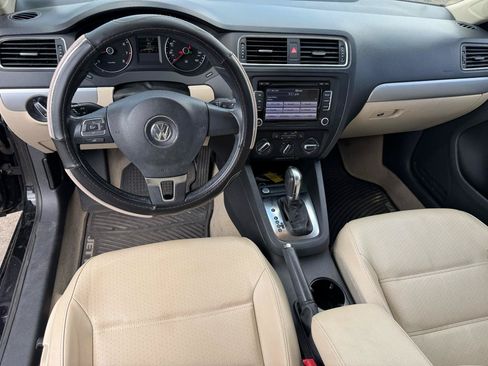 Used 2014 Volkswagen Jetta SE FWD image 7