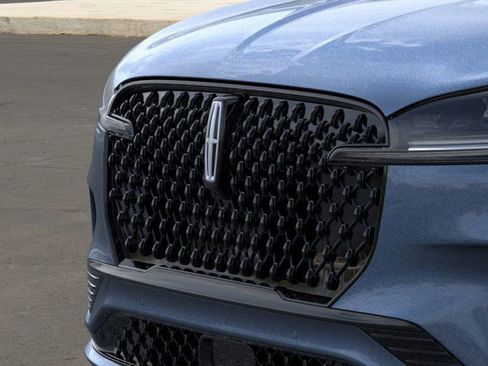 New 2026 Lincoln Aviator Reserve image 17