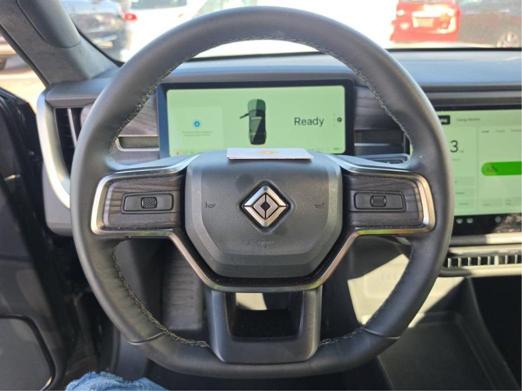 Used 2025 Rivian R1S Adventure Dual AWD/4WD image 12
