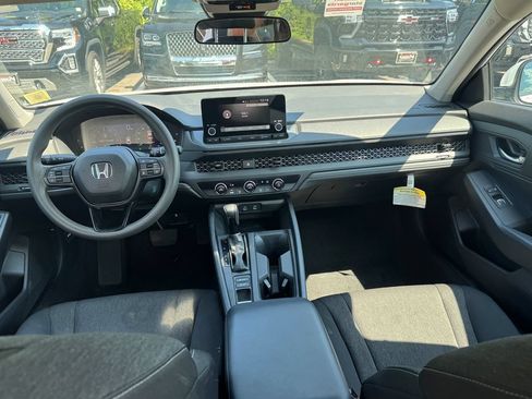 Used 2023 Honda Accord LX image 12