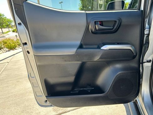 Used 2021 Toyota Tacoma SR5 w/ SR5 Appearance Package (SM) RWD image 20