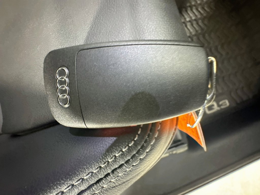 Used 2024 Audi Q3 2.0T Premium Plus AWD/4WD image 43