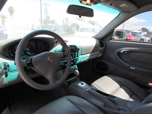 Used 2002 Porsche 911 Carrera RWD image 9
