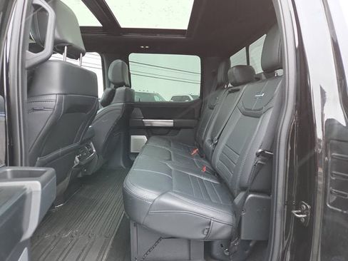 Used 2025 Ford F250 Platinum image 12