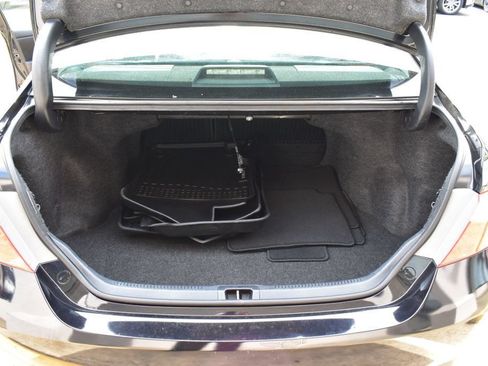 Used 2016 Toyota Camry SE FWD image 36