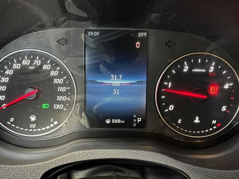 Used 2025 Mercedes-Benz Sprinter 2500 image 29