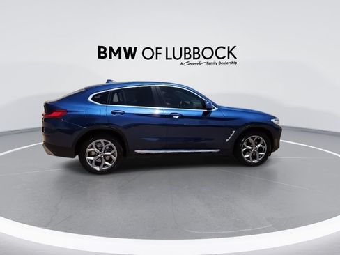 Used 2023 BMW X4 xDrive30i AWD/4WD image 9