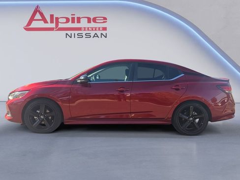 Used 2022 Nissan Sentra SR w/ Lighting Package image 2