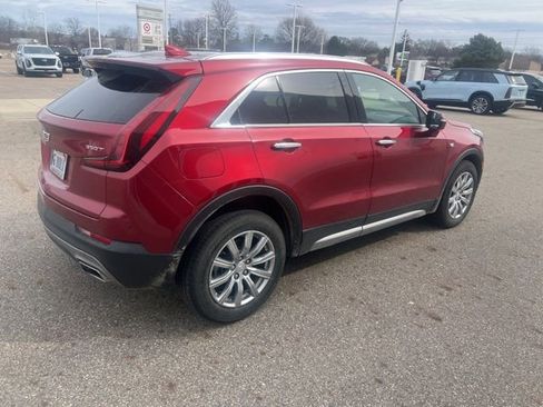 Certified 2023 Cadillac XT4 Premium Luxury image 3