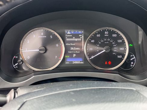 Used 2018 Lexus IS 300 image 23