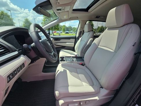 New 2026 Honda Odyssey EX-L image 16