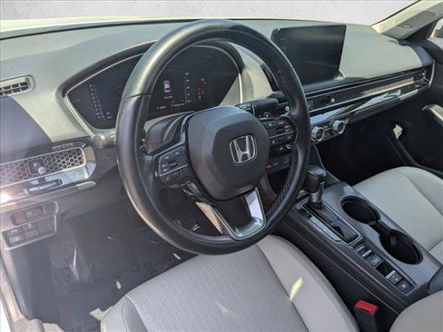 Certified 2022 Honda Civic Touring image 10