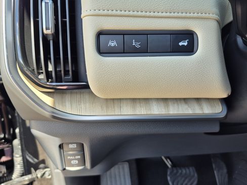 New 2026 Nissan Armada Platinum RWD image 31